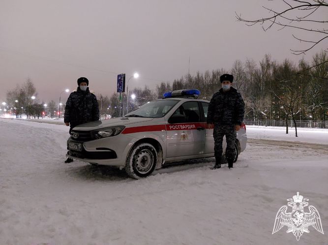 В Ярославле росгвардейцы оказали помощь пострадавшим в ДТП