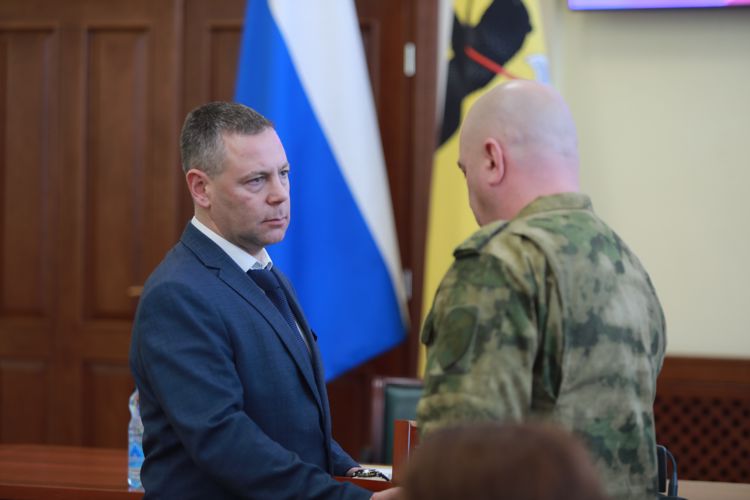 В Ярославле наградили росгвардейцев — участников специальной военной операции