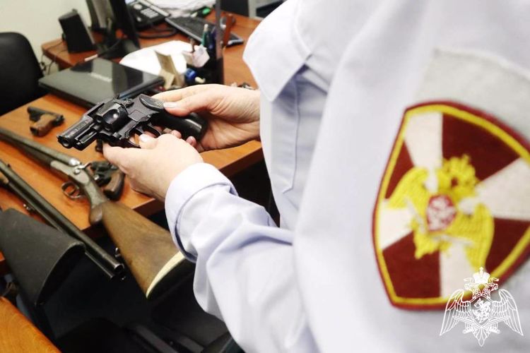 За прошедшую неделю Ярославские Росгвардейцы изъяли 40 единиц оружия в связи с нарушением законодательства