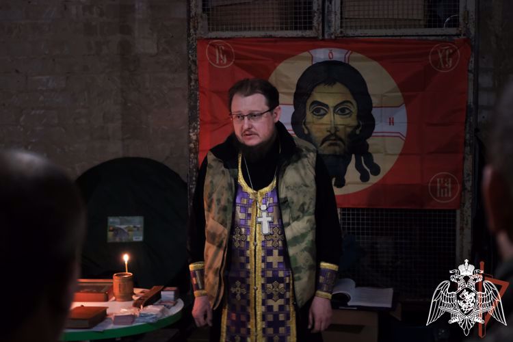 Представители Ярославской епархии навестили росгвардейцев в регионе СВО