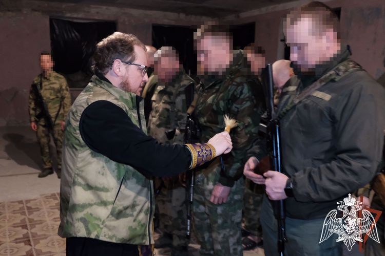 Представители Ярославской епархии навестили росгвардейцев в регионе СВО