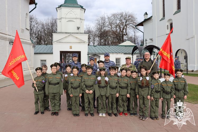 В ЯРОСЛАВЛЕ СОТРУДНИКАМ И ВОЕННОСЛУЖАЩИМ РЕГИОНАЛЬНОГО УПРАВЛЕНИЯ РОСГВАРДИИ ВРУЧЕНЫ НАГРАДЫ