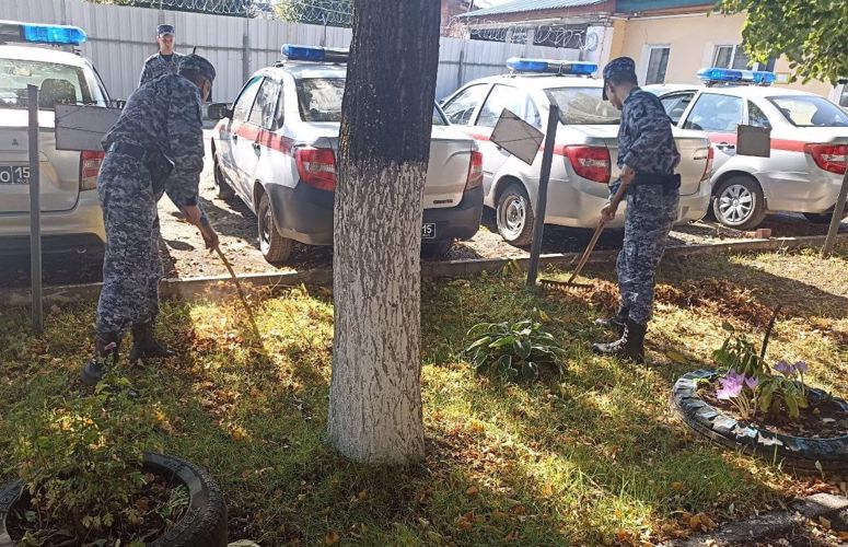 В Ярославле росгвардейцы присоединились ко всероссийской акции «Зеленая Россия»