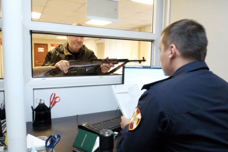 В Ярославской области сотрудники Росгвардии пресекли более 800 правонарушений в сфере оборота оружия