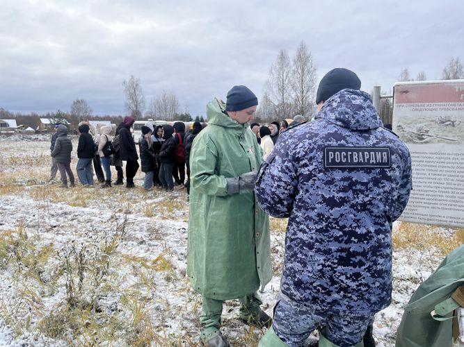 Сотрудники Росгвардии провели тематические занятия с ярославскими студентами