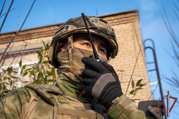 Династия росгвардейцев выполняет задачи на полях СВО (Видео)
