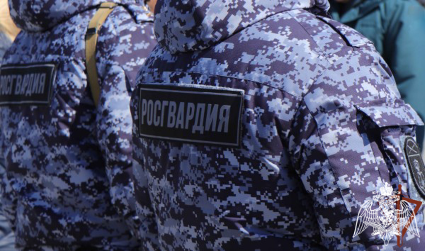 Росгвардейцы задержали находящихся в розыске трех мужчин в Ярославле