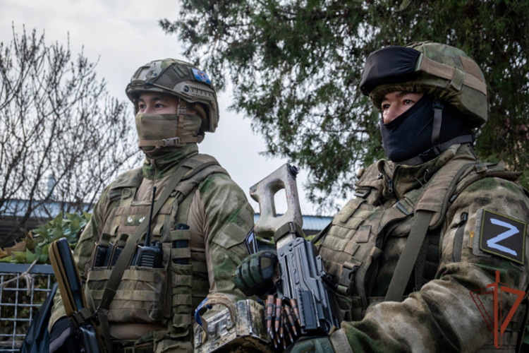 Династия росгвардейцев выполняет задачи на полях СВО (Видео)