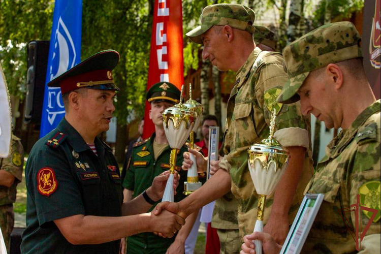 Чемпионаты Росгвардии по служебному биатлону и легкоатлетическому кроссу завершились во Владимире