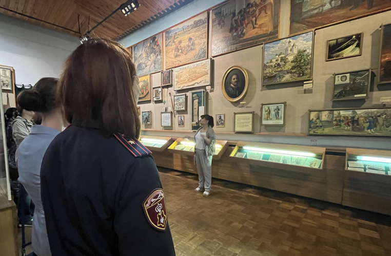 Росгвардейцы посетили с экскурсией музей пожарного дела в Ярославле
