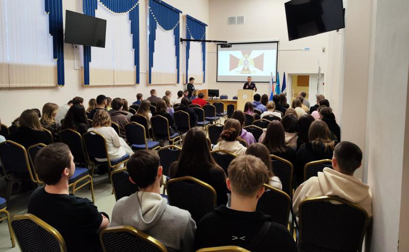 Росгвардейцы провели очередную встречу со студентами 