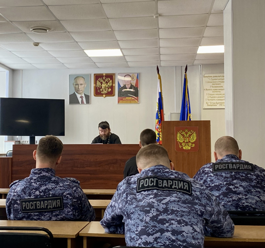 В Ярославле сотрудники Росгвардии встретились с духовным наставником