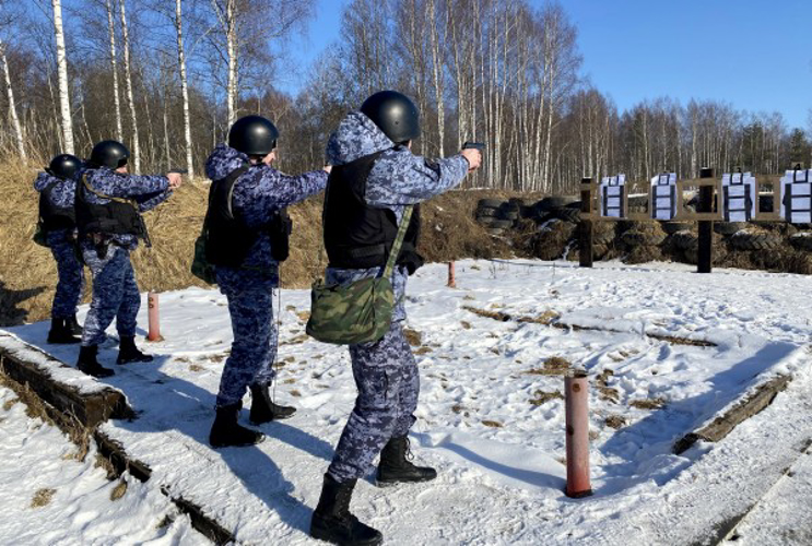 В Ярославле прошли соревнования среди сотрудников вневедомственной охраны Росгвардии