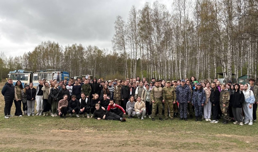 Росгвардейцы провели тематические занятия с ярославскими студентами