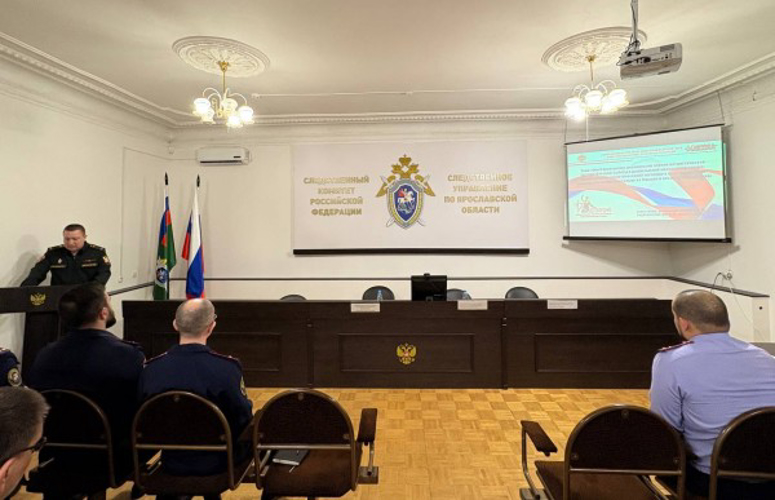 Офицер Росгвардии поделился опытом работы по патриотическому направлению с сотрудниками регионального следственного управления СК России