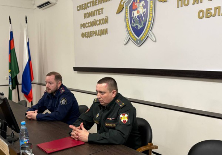 Офицер Росгвардии поделился опытом работы по патриотическому направлению с сотрудниками регионального следственного управления СК России