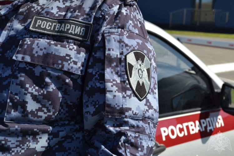 В Ярославле сотрудники Росгвардии задержали мужчину, подозреваемого в краже