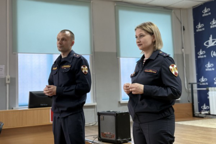 Сотрудники Росгвардии провели очередную встречу со студентами
