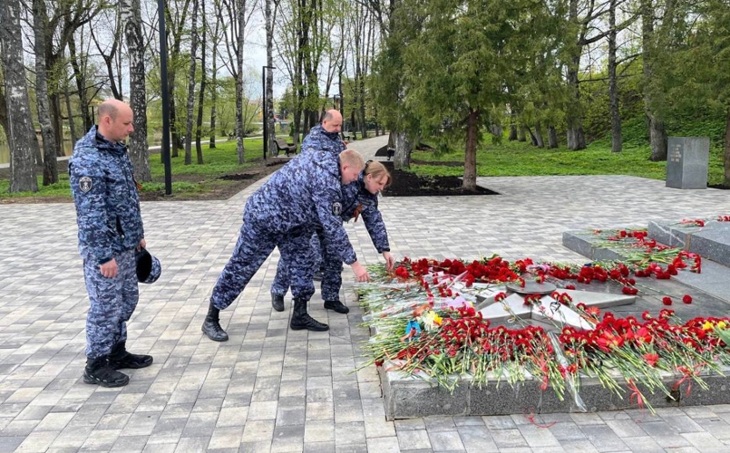 Росгвардейцы организовали автопробег, посвященный 80-летию Победы
