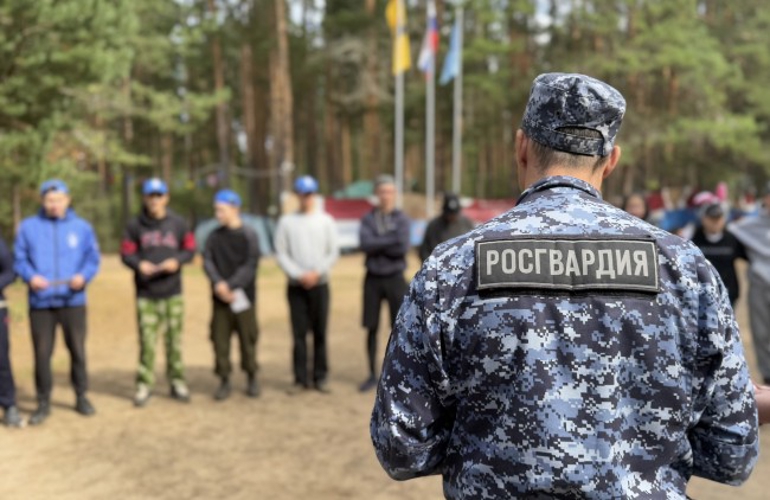 Сотрудники Росгвардии провели встречу с участниками движения «Динамо»