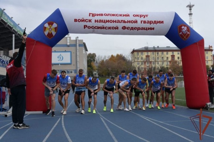 Сотрудник регионального управления принял участие в чемпионате Росгвардии по летнему офицерскому троеборью