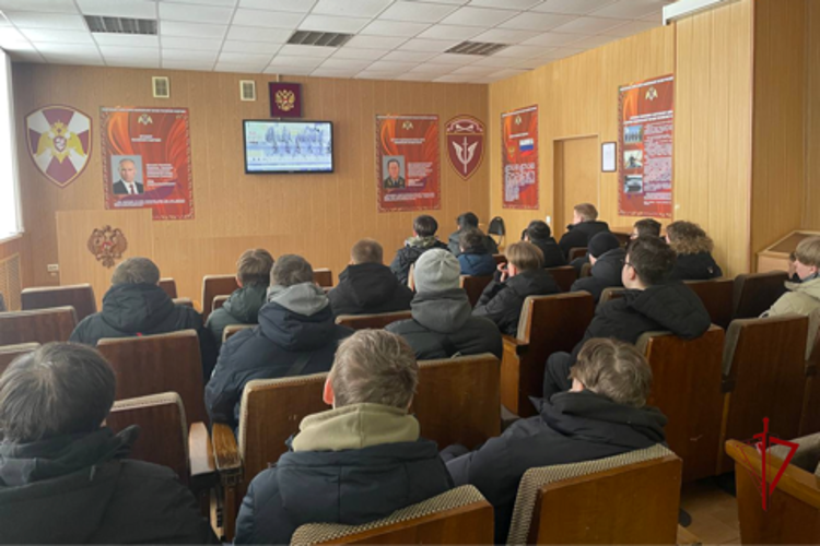 Ярославские студенты посетили спецподразделения  регионального управления 