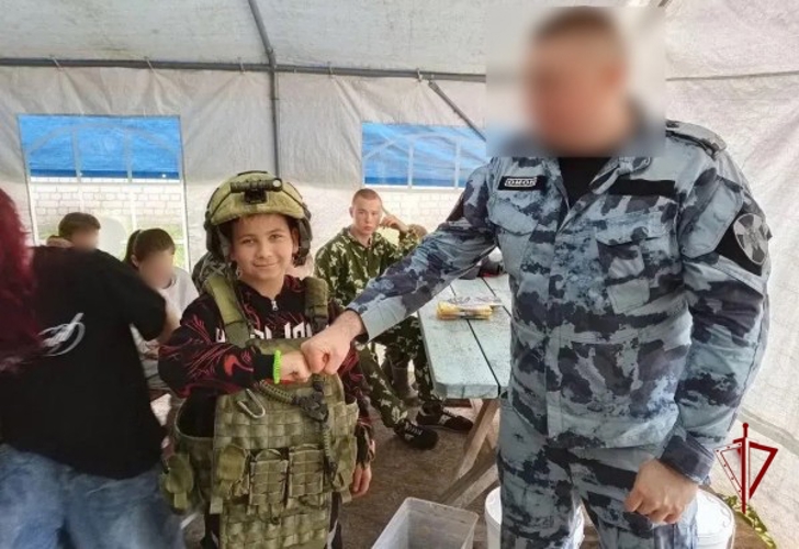 Росгвардейцы провели патриотическое мероприятие для детей в Ярославской области 
