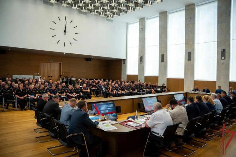 Руководитель управления вневедомственной охраны Росгвардии по Ярославской области принял участие во Всероссийском совещании-семинаре в Нижнем Новгороде (видео)