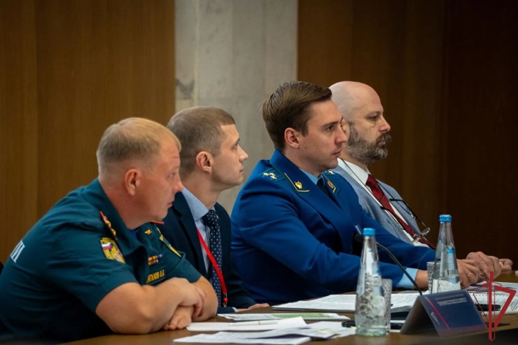 Руководитель управления вневедомственной охраны Росгвардии по Ярославской области принял участие во Всероссийском совещании-семинаре в Нижнем Новгороде (видео)
