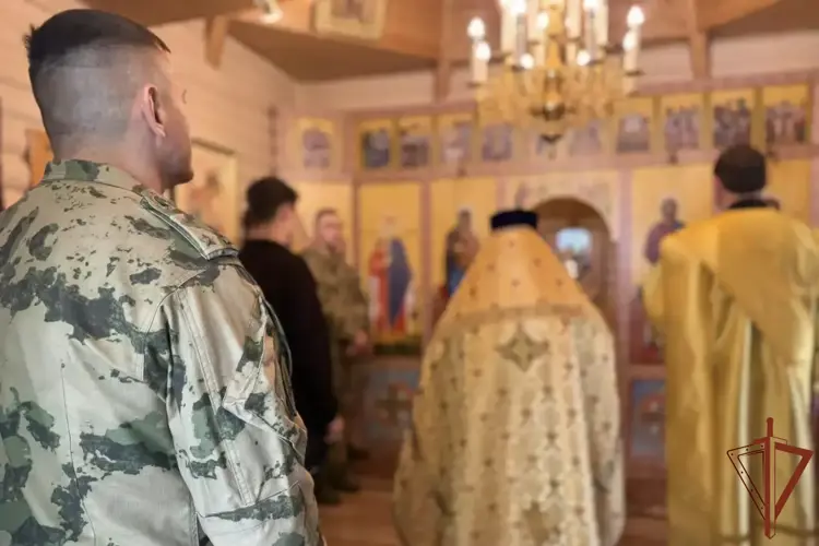 В Ярославле росгвардейцы приняли участие в праздничном богослужении