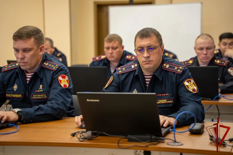 В Подмосковье завершились курсы повышения квалификации руководителей подразделений вневедомственной охраны Росгвардии